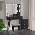 Tavolo da trucco in truciolato rivestito in lino bianco con gambe in legno massello e rifiniture in ottone, pannello LED a tre tonalità