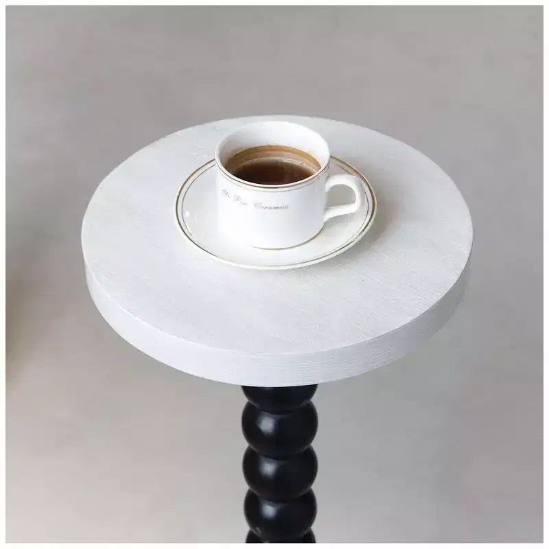 Tavolino rotondo piccolo con piedistallo per soggiorno, bianco e nero
